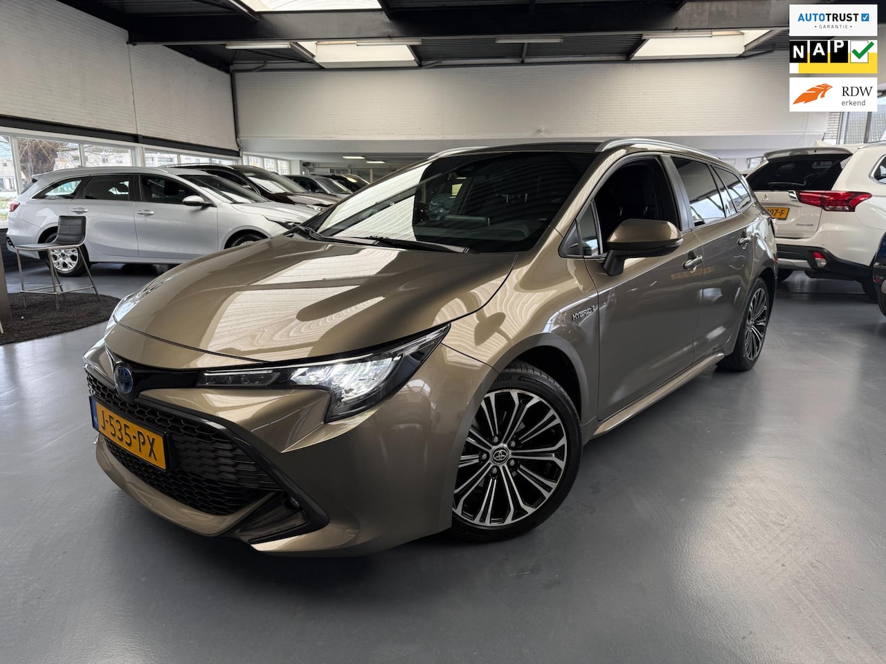 Toyota Corolla Touring Sports - 1.8 Hybrid Business Plus 1.8 Hybrid Business Plus - AutoWereld.nl