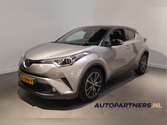 Toyota C-HR - 1.8 Hybrid Style Bi-Tone - Stoelverwarming - Adaptive Cruise - Dodehoekdetectie - JBL Audi
