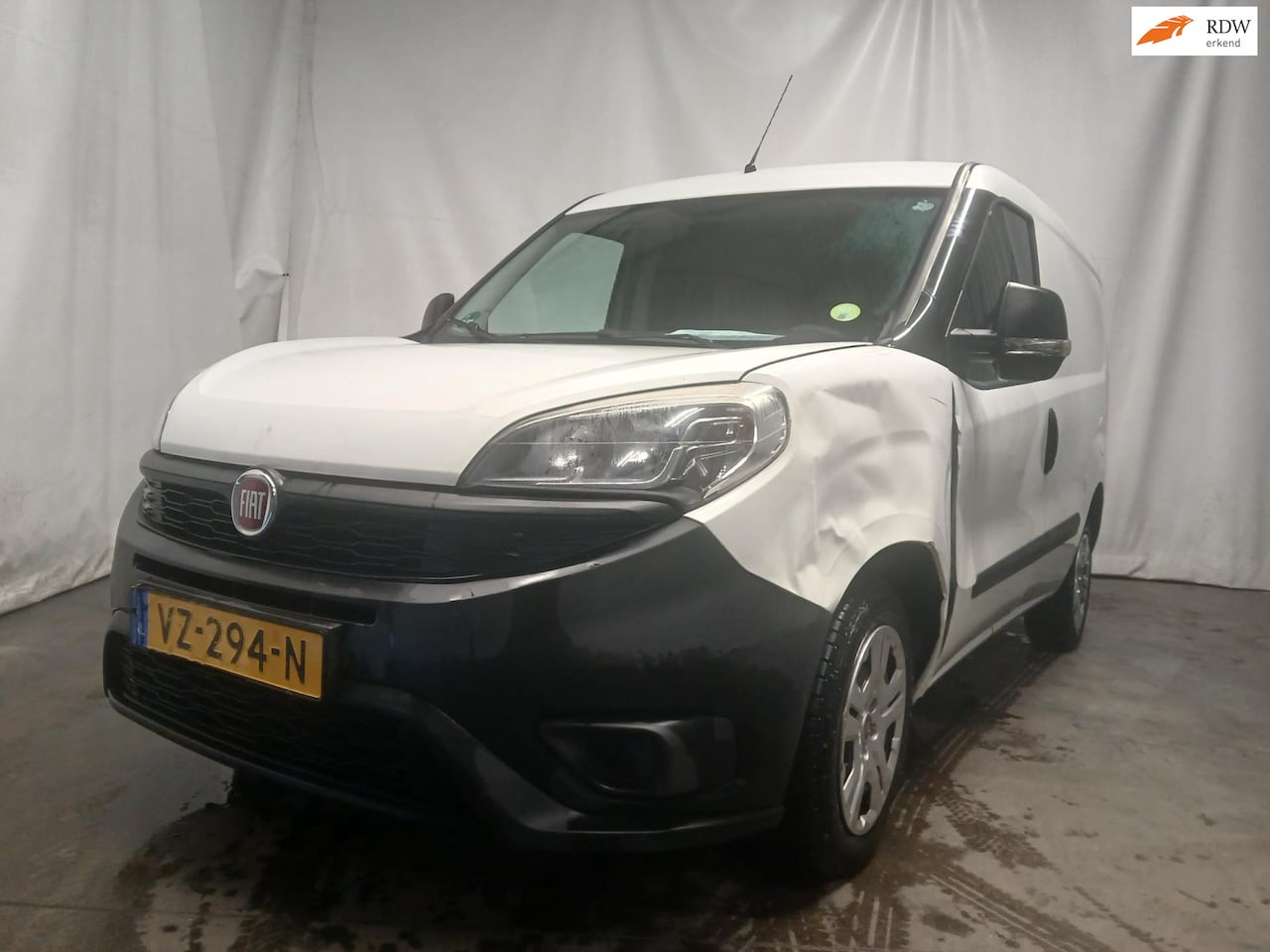 Fiat Doblò Cargo - 1.3 MJ L1H1 Actual - Linker Front Schade - AutoWereld.nl