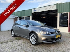 Volkswagen Golf - 1.2 TSI Highline, Nav., Cruise, Camera, Spiegels elktr. inklapbaar, Parksensor V en A