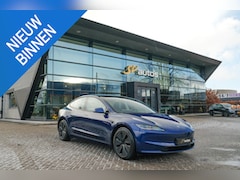 Tesla Model 3 - 283pk MJ2024 Nieuw model Autopilot Zwart leder Stoelverwarming Camera NLauto 1e eigenaar