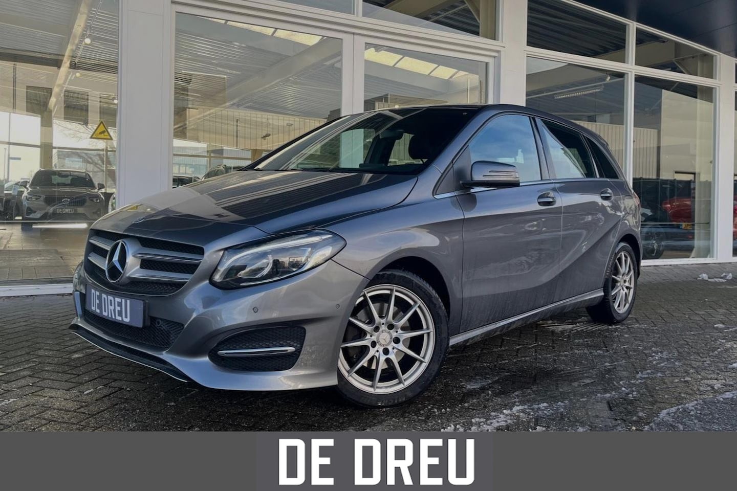 Mercedes-Benz B-klasse - 180 Business Solution AMG | TREKHAAK | CAMERA | STOELVERW | - AutoWereld.nl