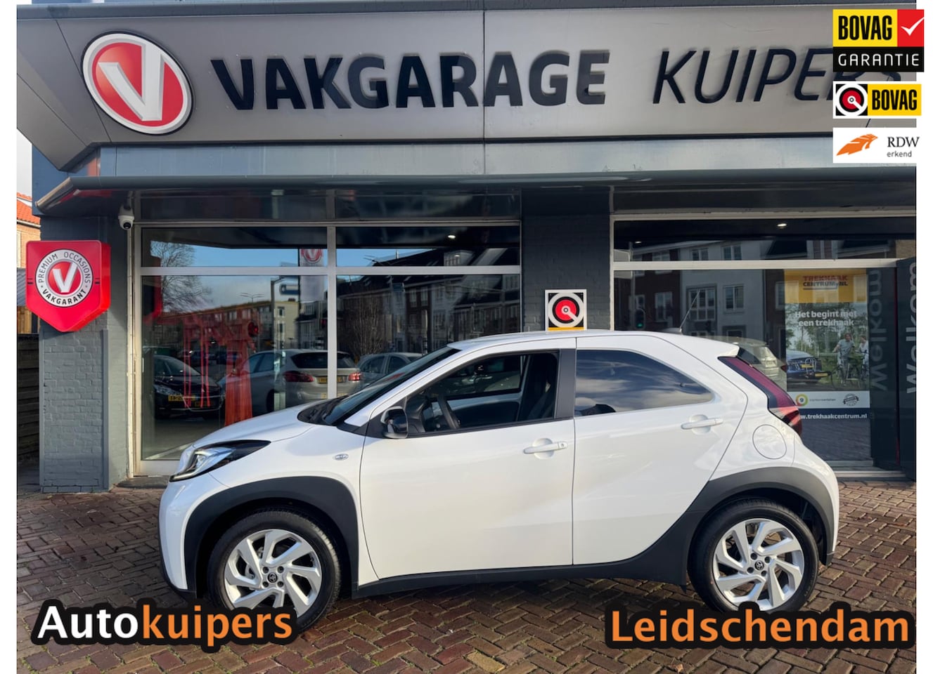 Toyota Aygo X - 1.0 VVT-i MT play 1.0 VVT-i MT Play - AutoWereld.nl