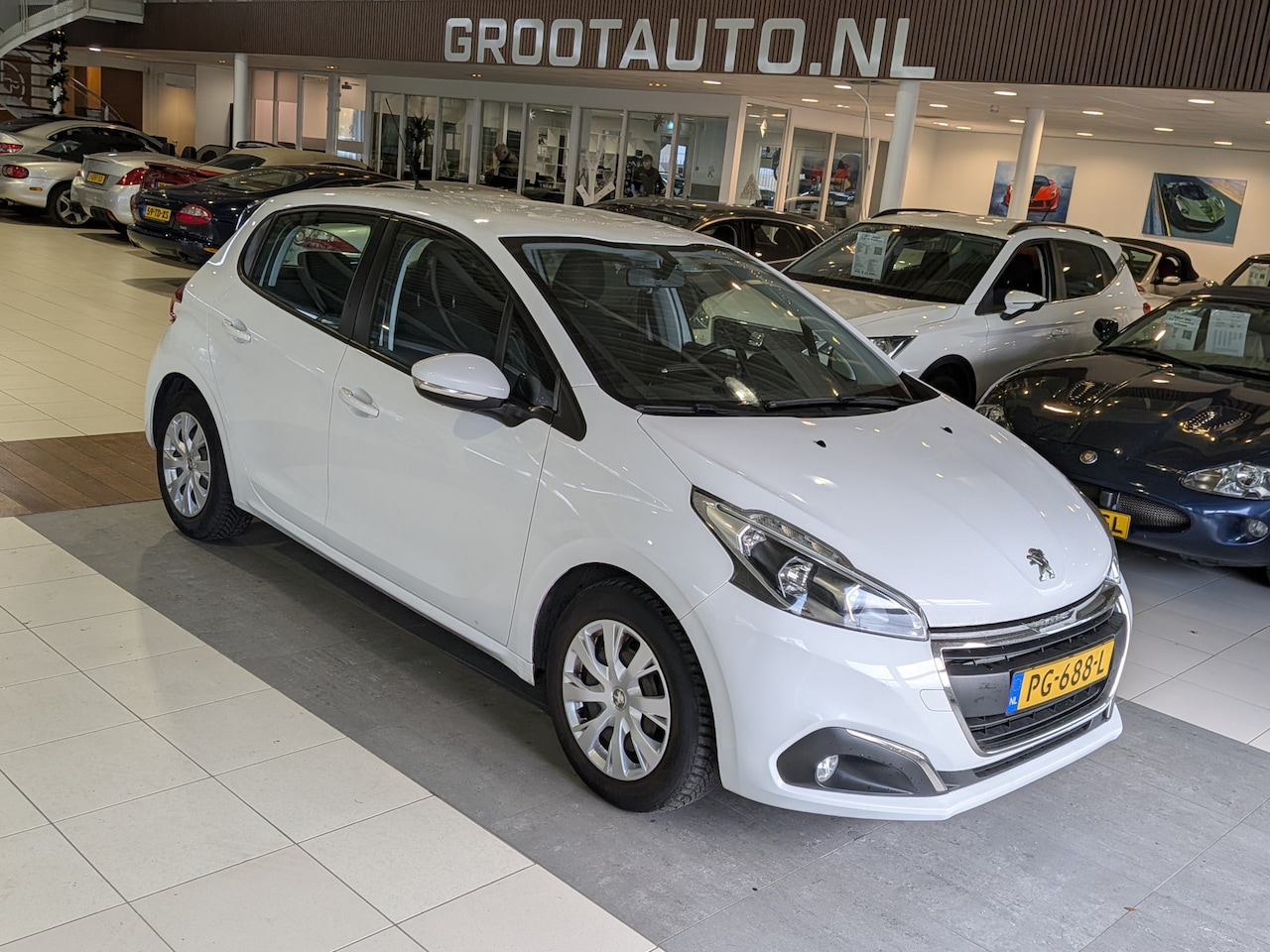 Peugeot 208 - 1.2 PureTech Blue Lion Airco, Cruise Control, Stuurbekrachtiging - AutoWereld.nl