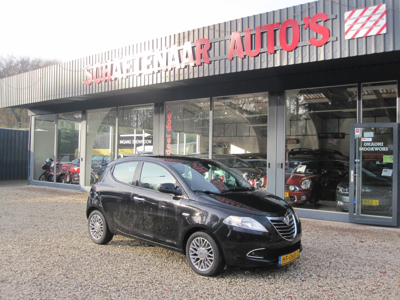 Lancia Y(psilon) - Ypsilon 0.9 TwinAir Gold met trekhaak apk 17-10-2026 - AutoWereld.nl