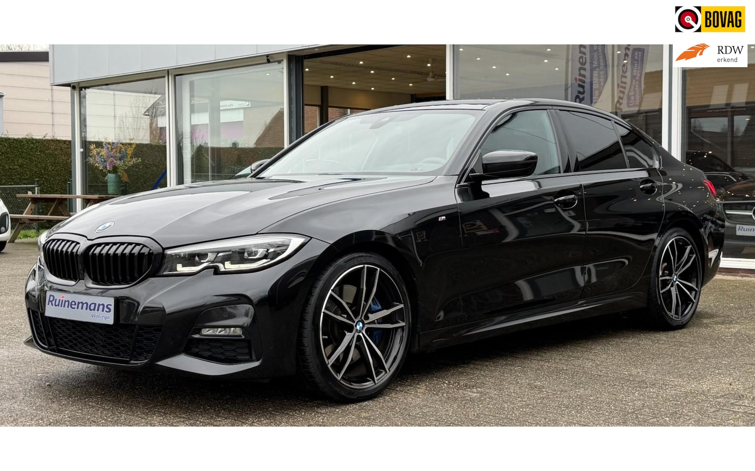 BMW 3-serie - 320i M-SPORT / HUD / LEER / LED / NL AUTO ! - AutoWereld.nl