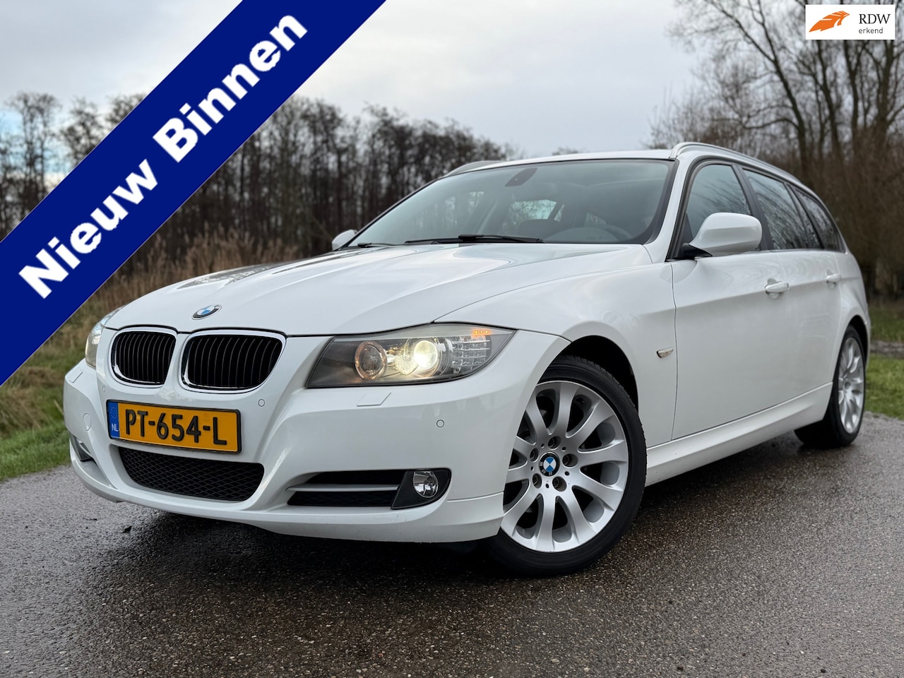 BMW 3-serie Touring - 318i High Executive / Automaat / Panorama dak / Goed onderhouden / Climate Control / Stoel - AutoWereld.nl