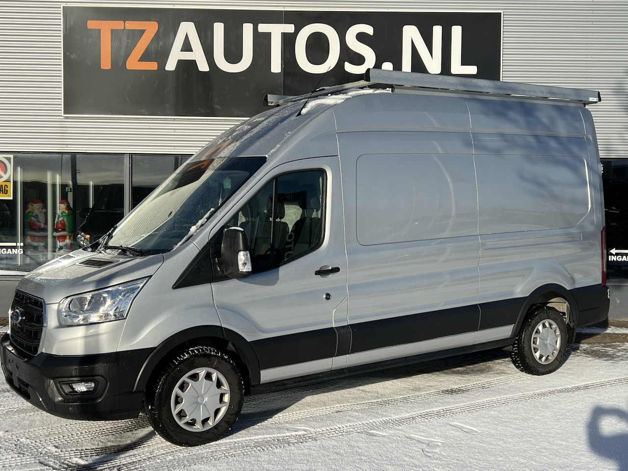 Ford Transit - 350 2.0 TDCI L3H3 Trend RWD 350 2.0 TDCI L3H3 Trend RWD Automaat - AutoWereld.nl