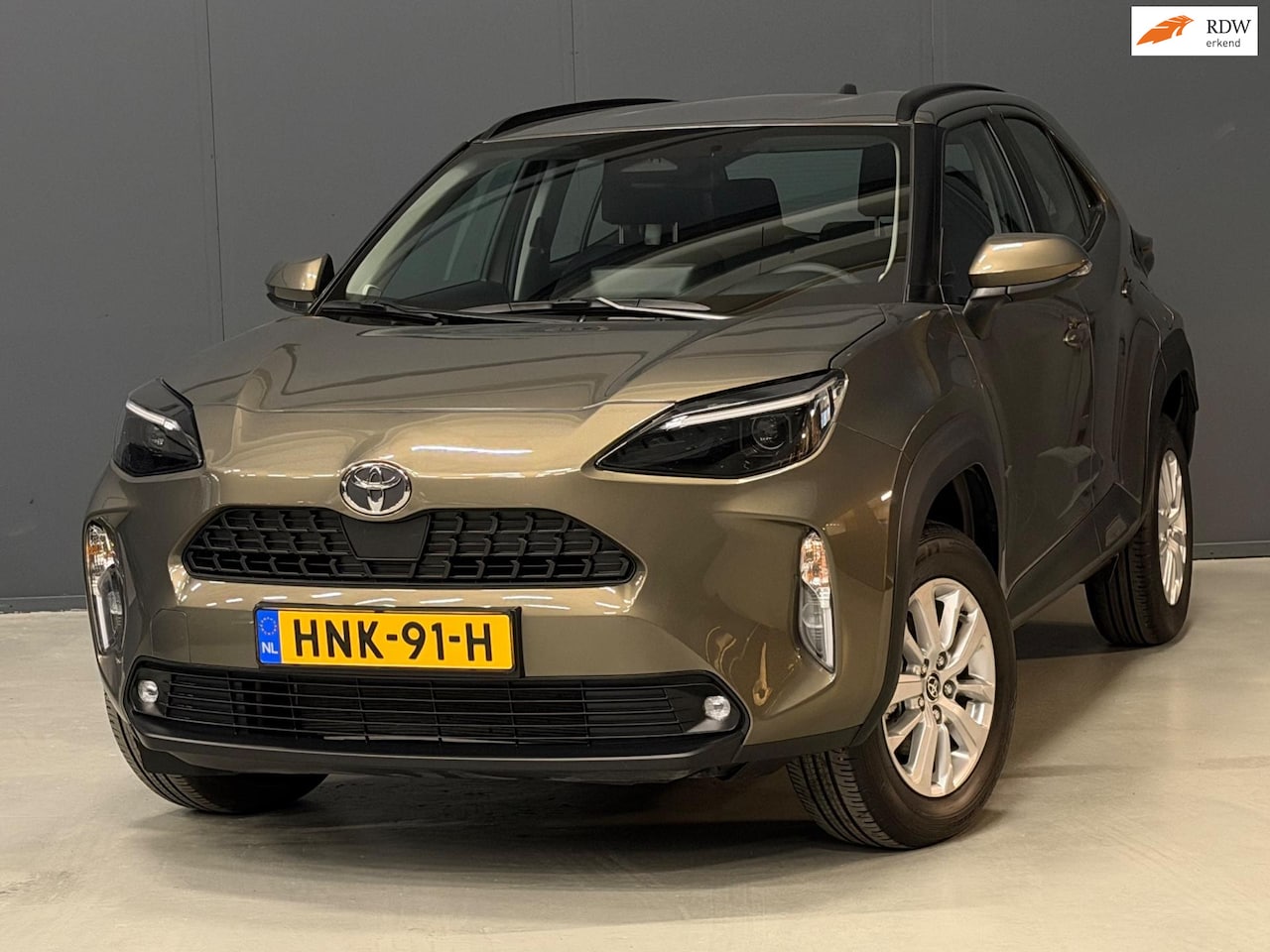 Toyota Yaris Cross - 1.5 Hybrid 115 Active CARPLAY/CAMERA/PDC/AUTOMAAT - AutoWereld.nl
