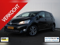 Toyota Verso - 1.8 VVT-i Aspiration 7p. 7 Persoons Trekhaak Panoramadak Bluetooth Radio Stoelverwarming C