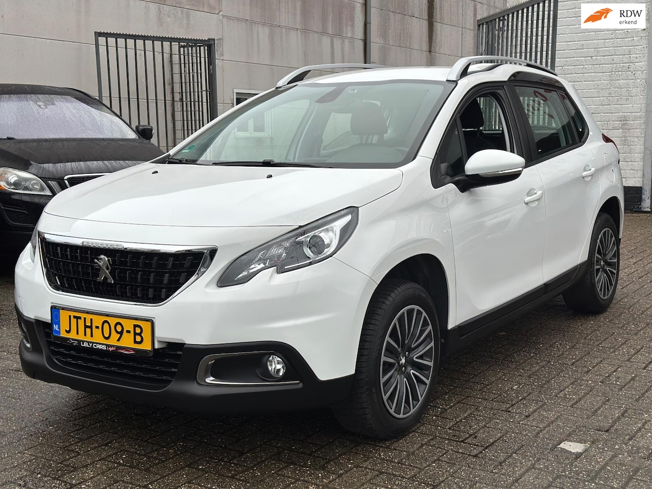Peugeot 2008 - 1.2 PureTech Active|BJ:2018|AIRCO|CRUISECONTROL|EL RAMEN| - AutoWereld.nl