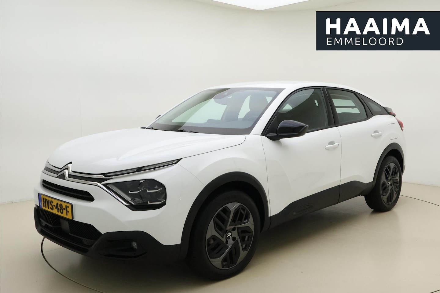 Citroën C4 - 1.2 Hybrid 136 Plus Automaat | Navigatie | Climate control | Camera | Lichtmetalen velgen - AutoWereld.nl