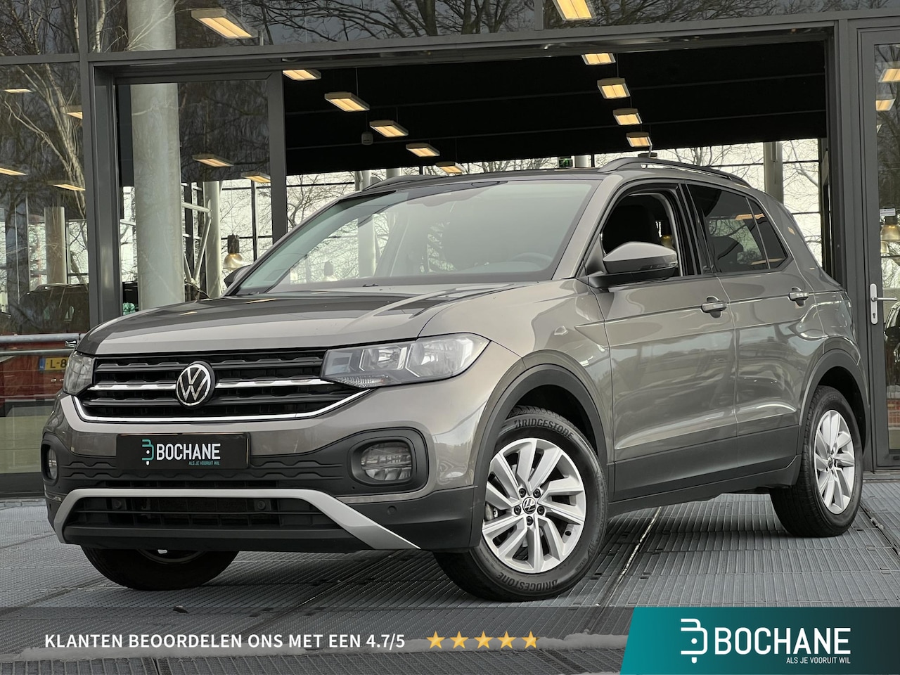 Volkswagen T-Cross - 1.0 TSI Life Automaat | Stoelverwarming | Adaptieve Cruise Control | Climate Control - AutoWereld.nl