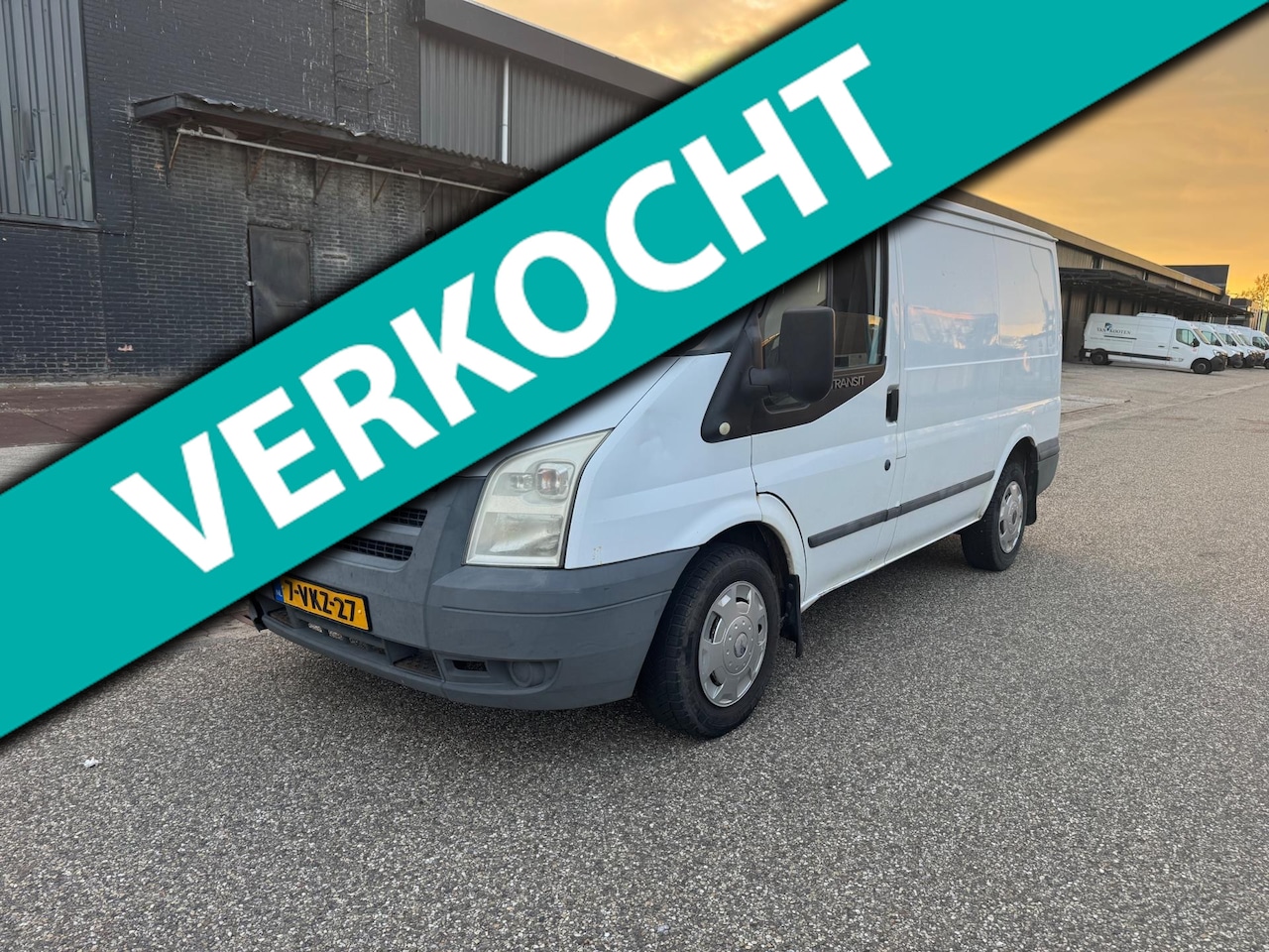 Ford Transit - 260S 2.2 TDCI Economy Edition 260S 2.2 TDCI Economy Edition - AutoWereld.nl