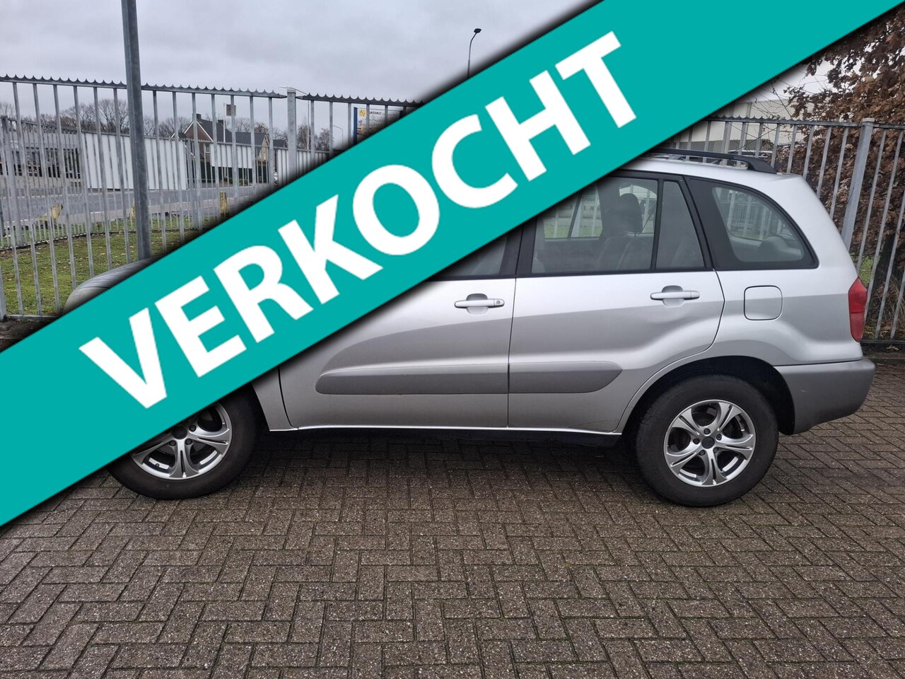 Toyota RAV4 - 1.8-16V VVT-i Luna geen airco!! - AutoWereld.nl