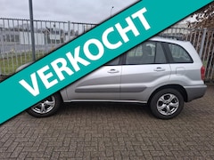 Toyota RAV4 - 1.8-16V VVT-i Luna geen airco