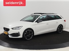 CUPRA Leon - 1.4 eHybrid VZ | 245pk | Panoramadak | Stoelverwarming | Camera | Carplay | Adaptive cruis