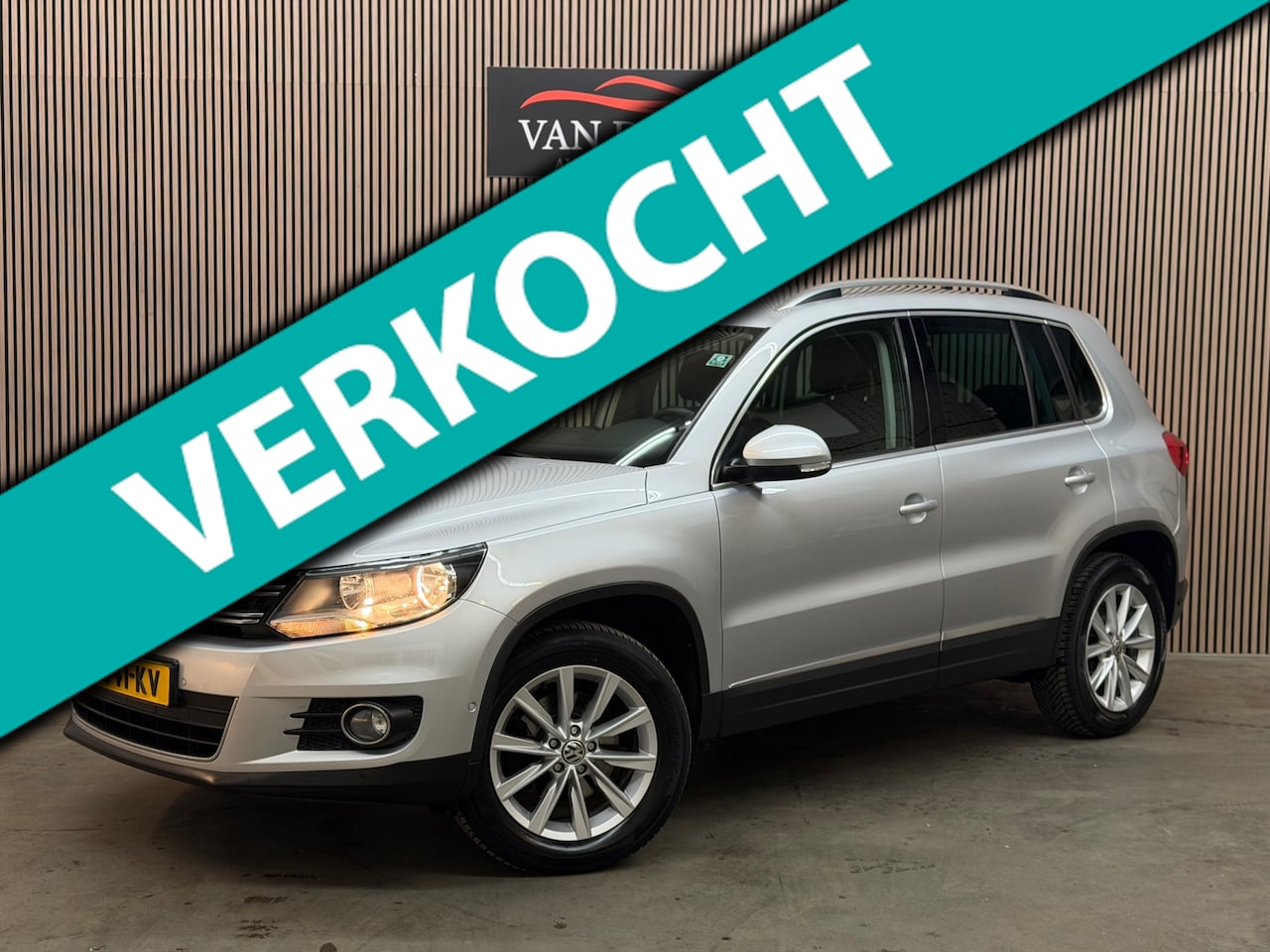 Volkswagen Tiguan - 2.0 TSI Sport&Style 4Motion 2014 DSG CRUISE - AutoWereld.nl