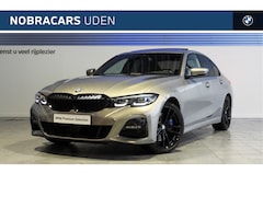 BMW 3-serie - 320i High Executive M Sport Automaat / Sportstoelen / Achteruitrijcamera / Active Cruise C