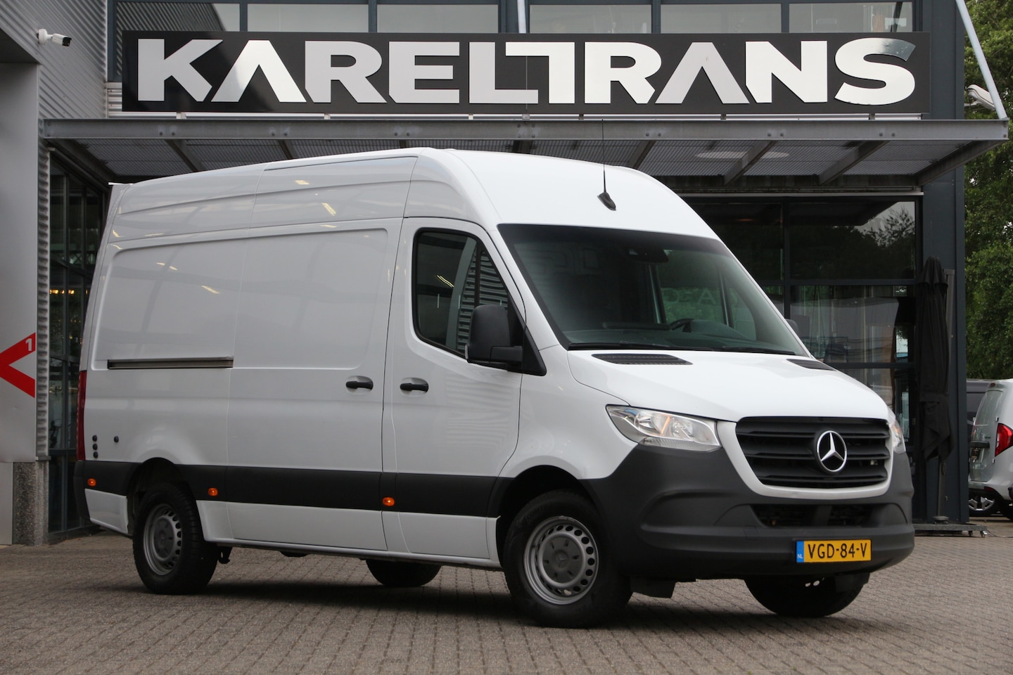 Mercedes-Benz Sprinter - 311 CDI | Aut. | Laadklep | Mbux | Navi | Camera | Clima.. - AutoWereld.nl