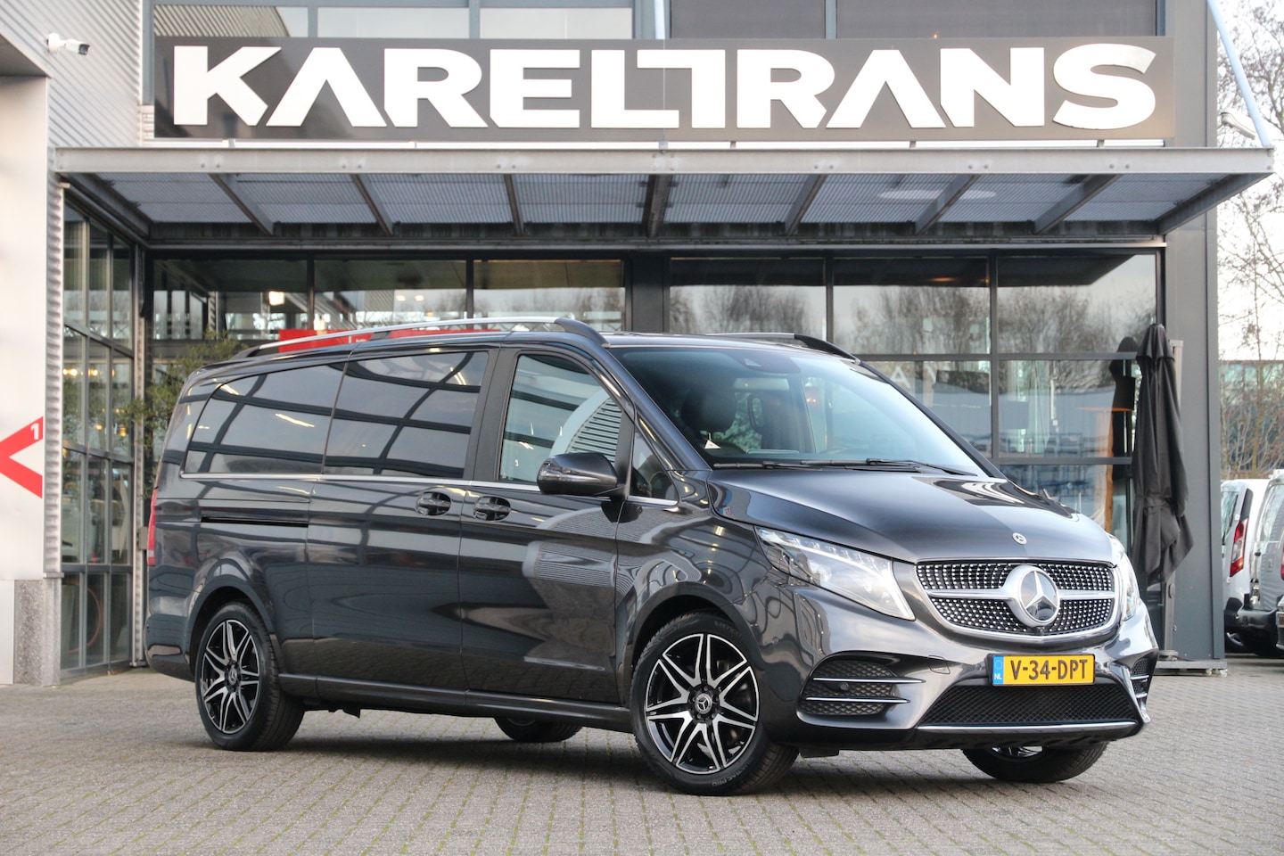 Mercedes-Benz V-klasse - V300 | DC | AMG | XL | Airmatic | Burmester | Vol!! - AutoWereld.nl