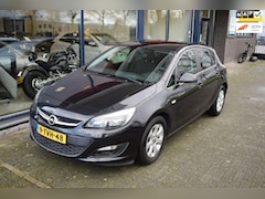 Opel Astra - 1.4 Turbo Rhythm
