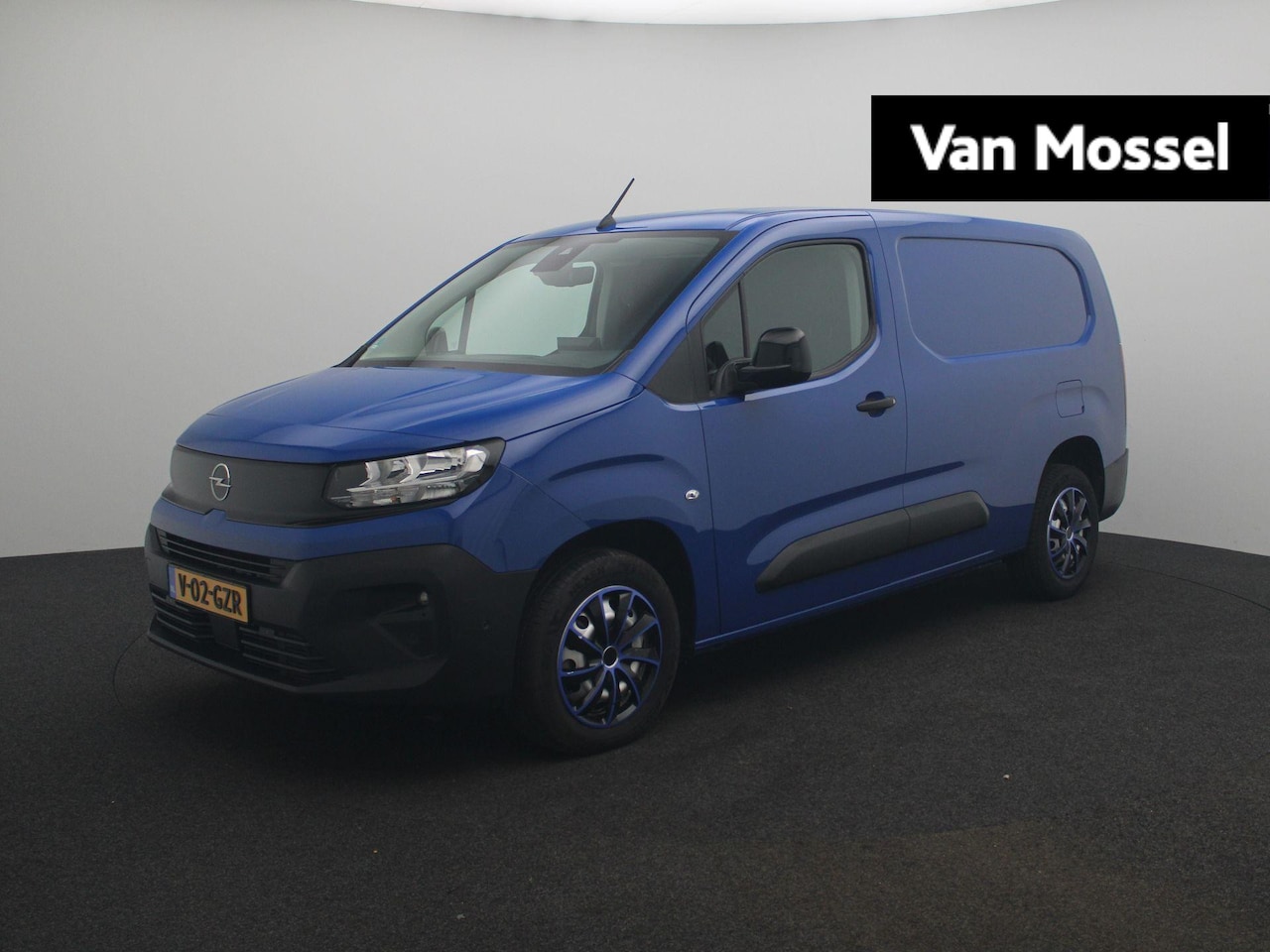 Opel Combo - 1.5 BlueHDi 130 S&S L2 | Stoelverwarming | Navigatie | Camera - AutoWereld.nl