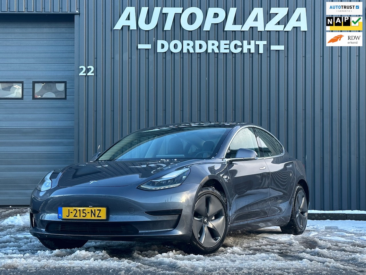 Tesla Model 3 - Standard RWD Plus 60 kWh - AutoWereld.nl