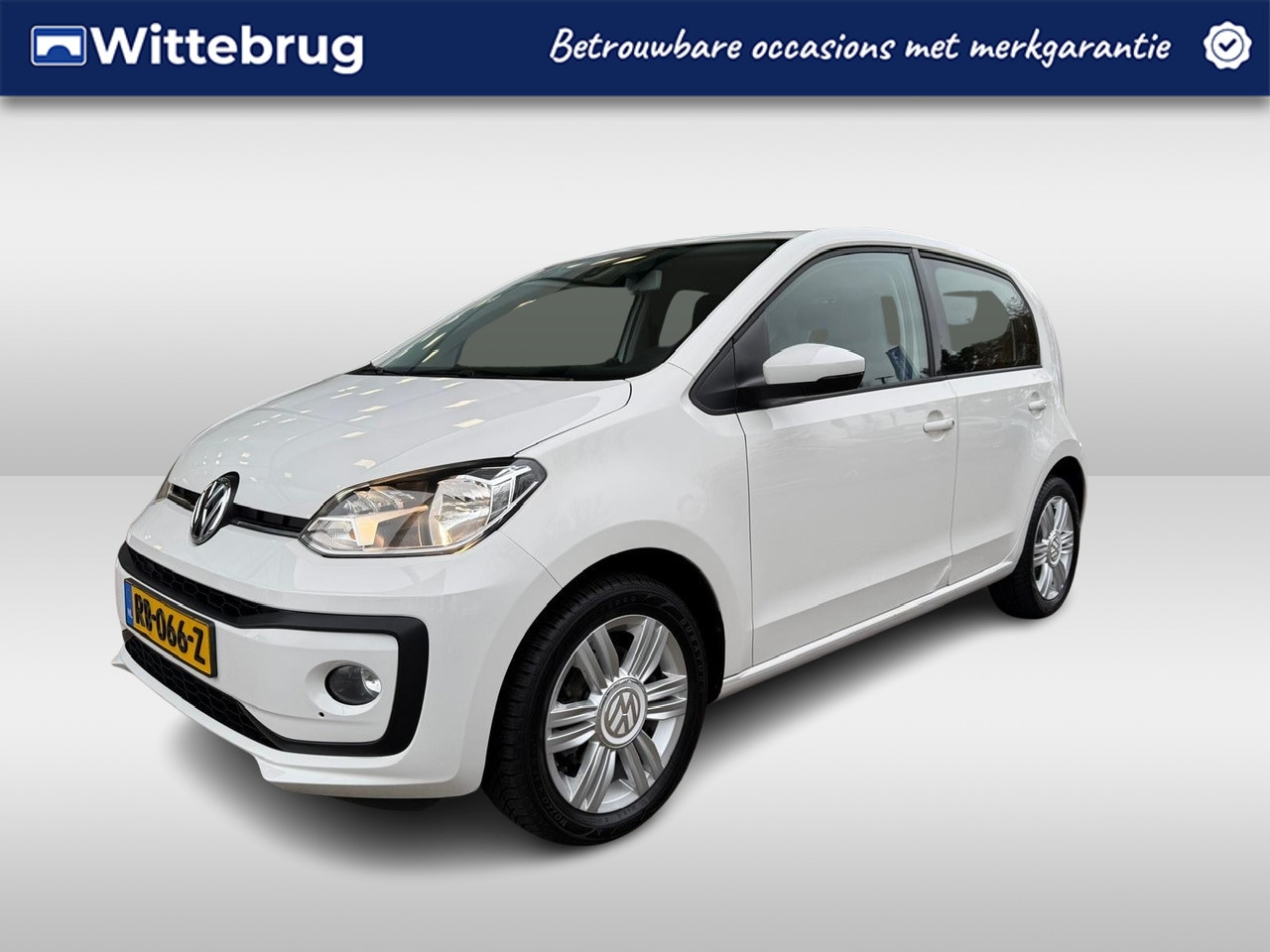 Volkswagen Up! - 1.0 BMT high up! / Camera / Cruise control / Climate / Stoelverwarming / Parkeerhulp A - AutoWereld.nl