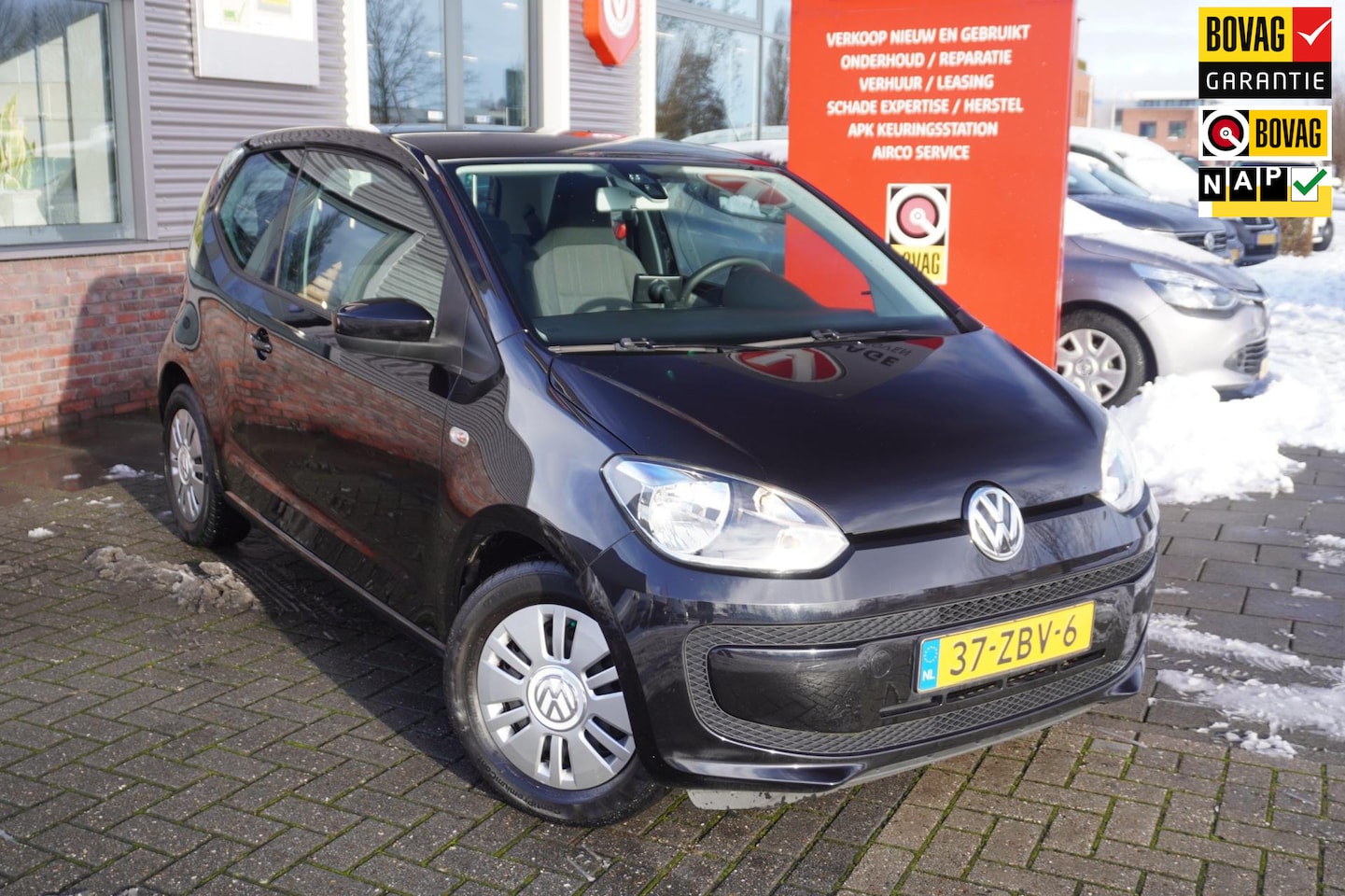 Volkswagen Up! - 1.0 move up! BlueMotion; Bluetooth; Navi; Radio; Dealeronderhouden - AutoWereld.nl