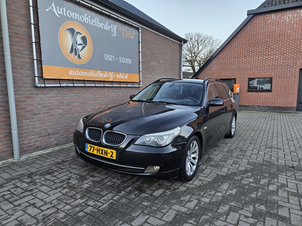 BMW 5-serie Touring - 520i Corporate Lease Business Line Edition I (tik in de motor) - AutoWereld.nl