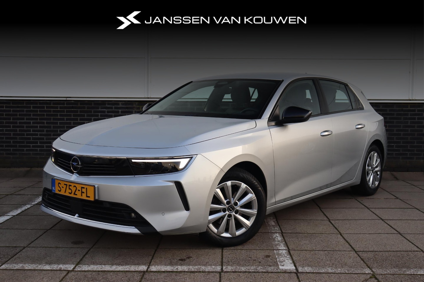 Opel Astra - 1.2T 110PK Edition * Achteruitrijcamera * Apple CarPlay * Cruise Control * - AutoWereld.nl
