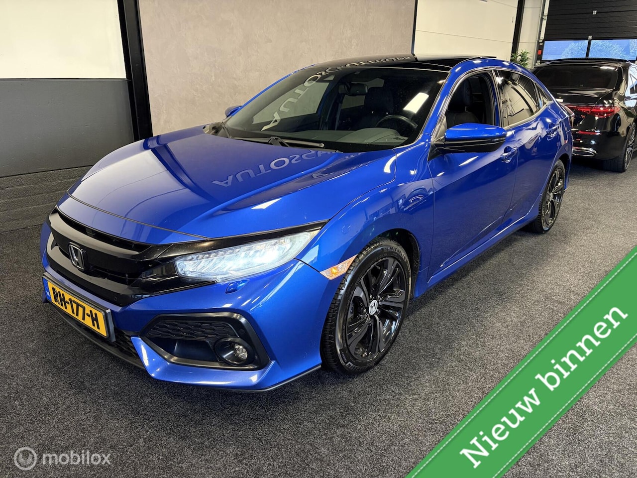 Honda Civic - 1.0 i-VTEC Executive PANO / AUTOMAAT / TOP ONDERHOUDEN - AutoWereld.nl