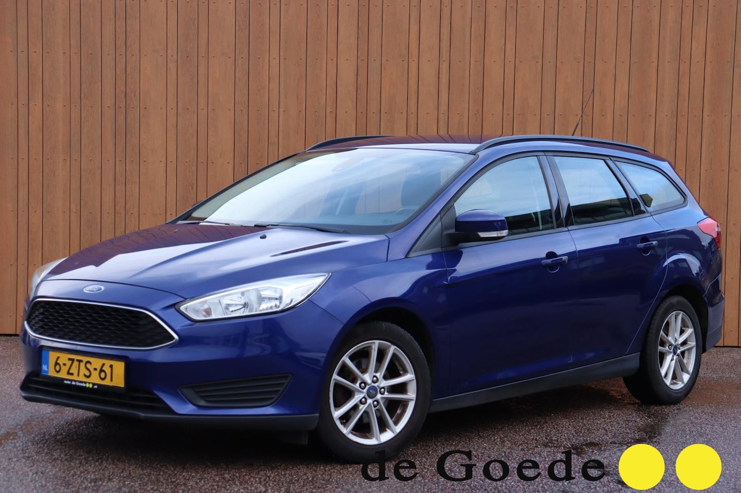 Ford Focus Wagon - 1.0 Trend Edition org.NL Distributie 180.000km gedaan - AutoWereld.nl