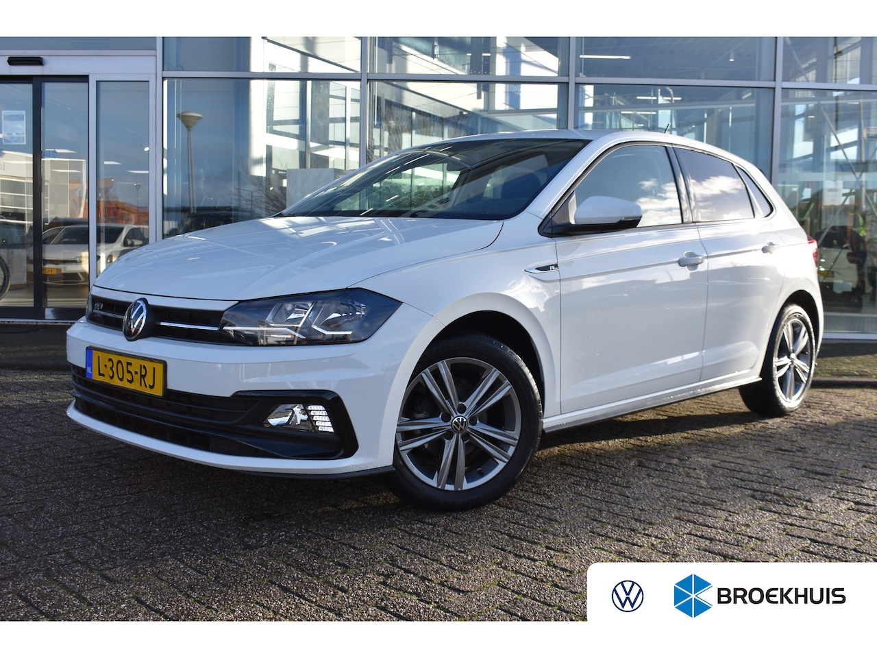 Volkswagen Polo - 1.0 TSI 95PK DSG-7 R-Line Edition | NAVI BY APP | ADAPT. CRUISE | AIRCO | 1E EIGENAAR - AutoWereld.nl