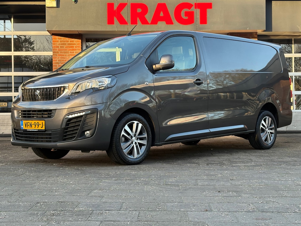 Peugeot Expert - 1.5 BlueHDI 100 Long Premium MARGE PRIJS|EURO6|airco|cruise|achteruitrijcamera|apple carpl - AutoWereld.nl
