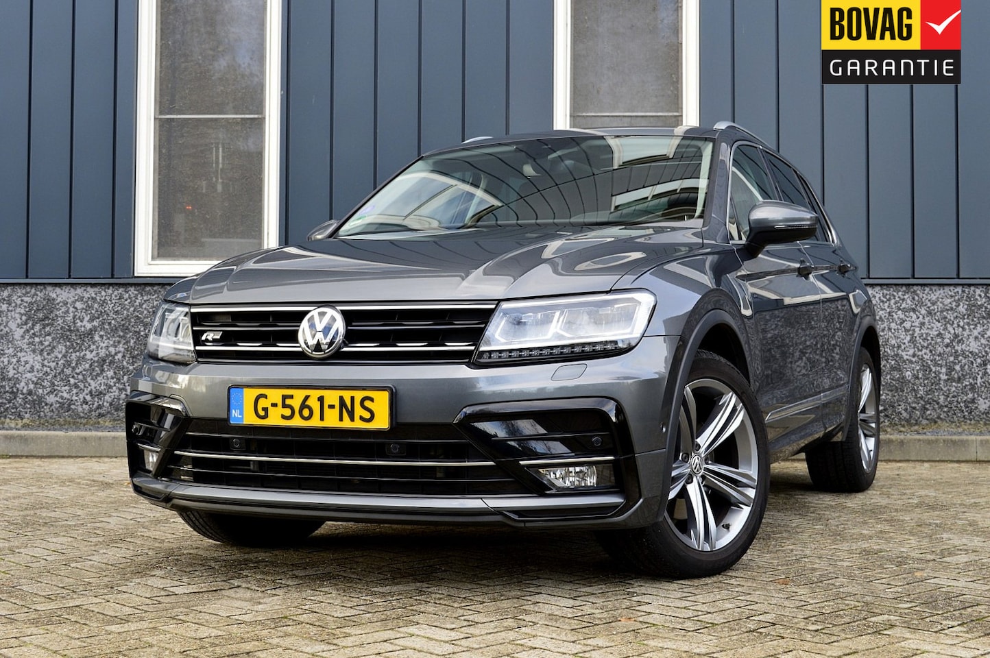 Volkswagen Tiguan - 2.0 TSI 4Motion Highline Business R-Line Rijklaarprijs-Garantie Panoramadak Trekhaak Led C - AutoWereld.nl