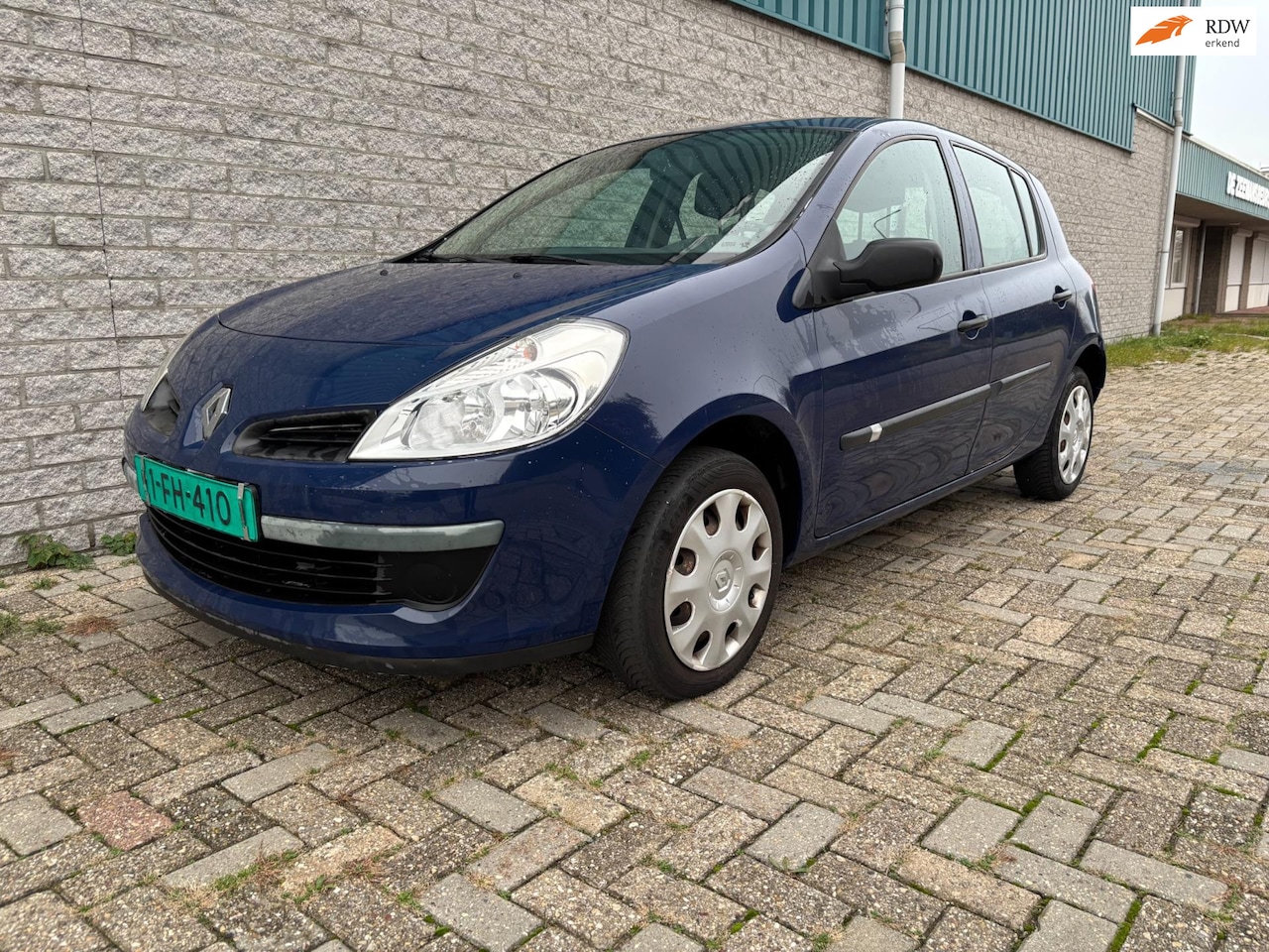 Renault Clio - 1.2-16V Authentique 1.2-16V Authentique - AutoWereld.nl