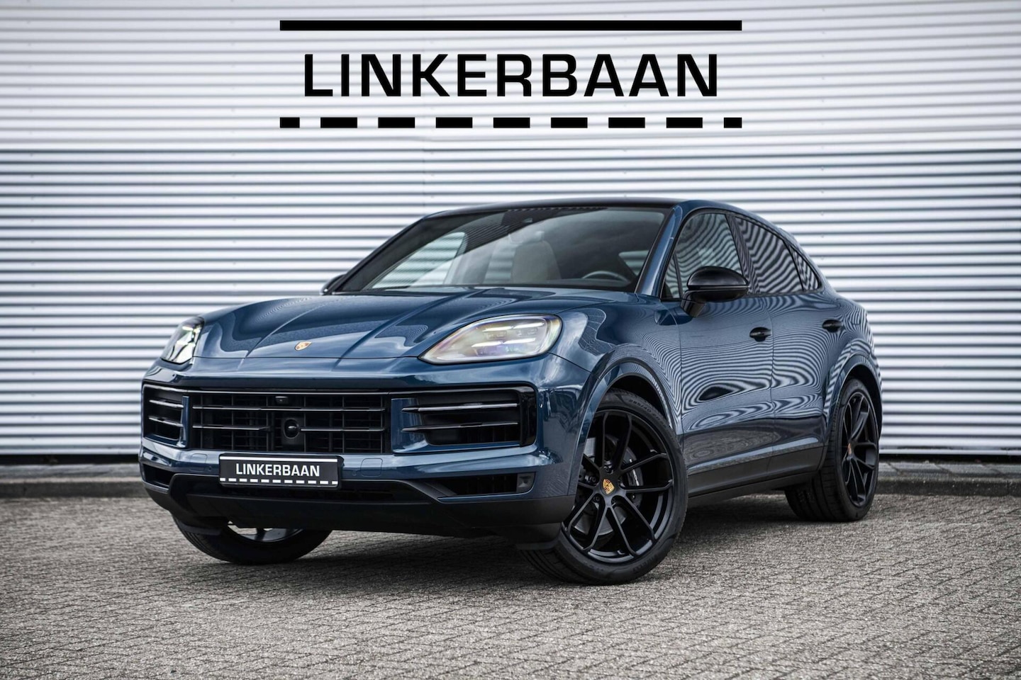 Porsche Cayenne Coupé - 3.0 E-Hybrid | MY24 | Panodak | Bose | 22 inch | 18-weg | Trekhaak | NL Auto | - AutoWereld.nl