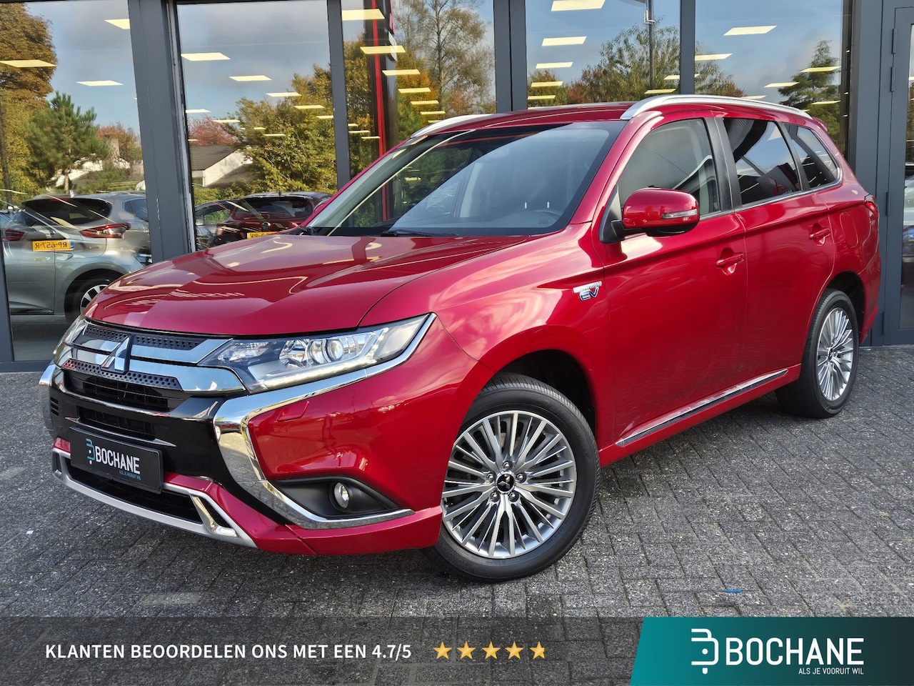 Mitsubishi Outlander - 2.4 PHEV Intense S | Navigatie | Trekhaak | - AutoWereld.nl