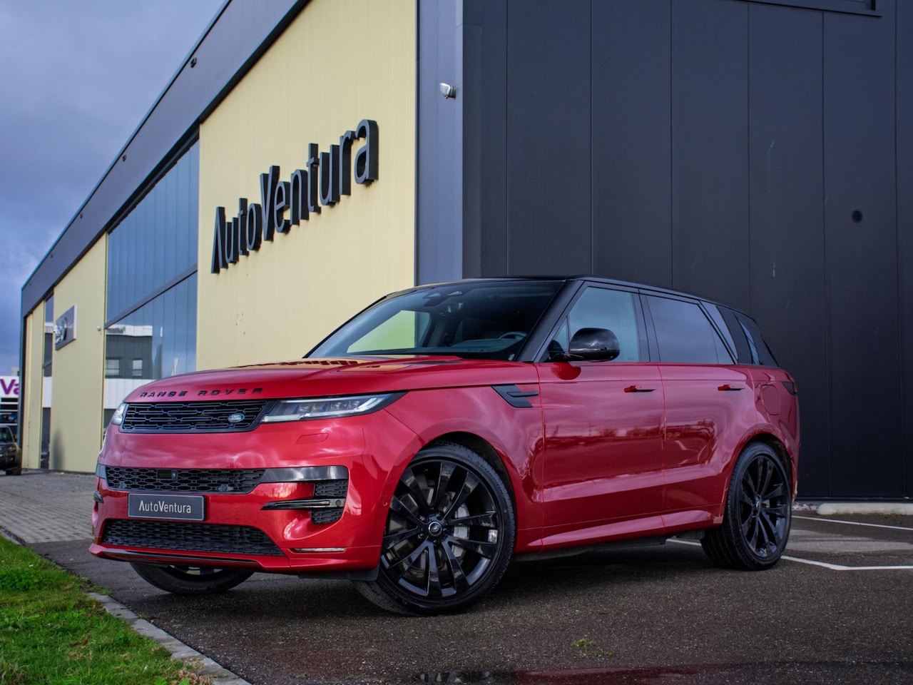 Land Rover Range Rover Sport - 3.0 P460e SE PHEV Black Pack | Stuurwiel verwarming | Trekhaak l Schuif- /kantel Pano l 36 - AutoWereld.nl