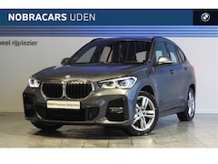 BMW X1 - xDrive25e M Sport Automaat / Sportstoelen / LED / Stoelverwarming / Stuurverwarming / Crui
