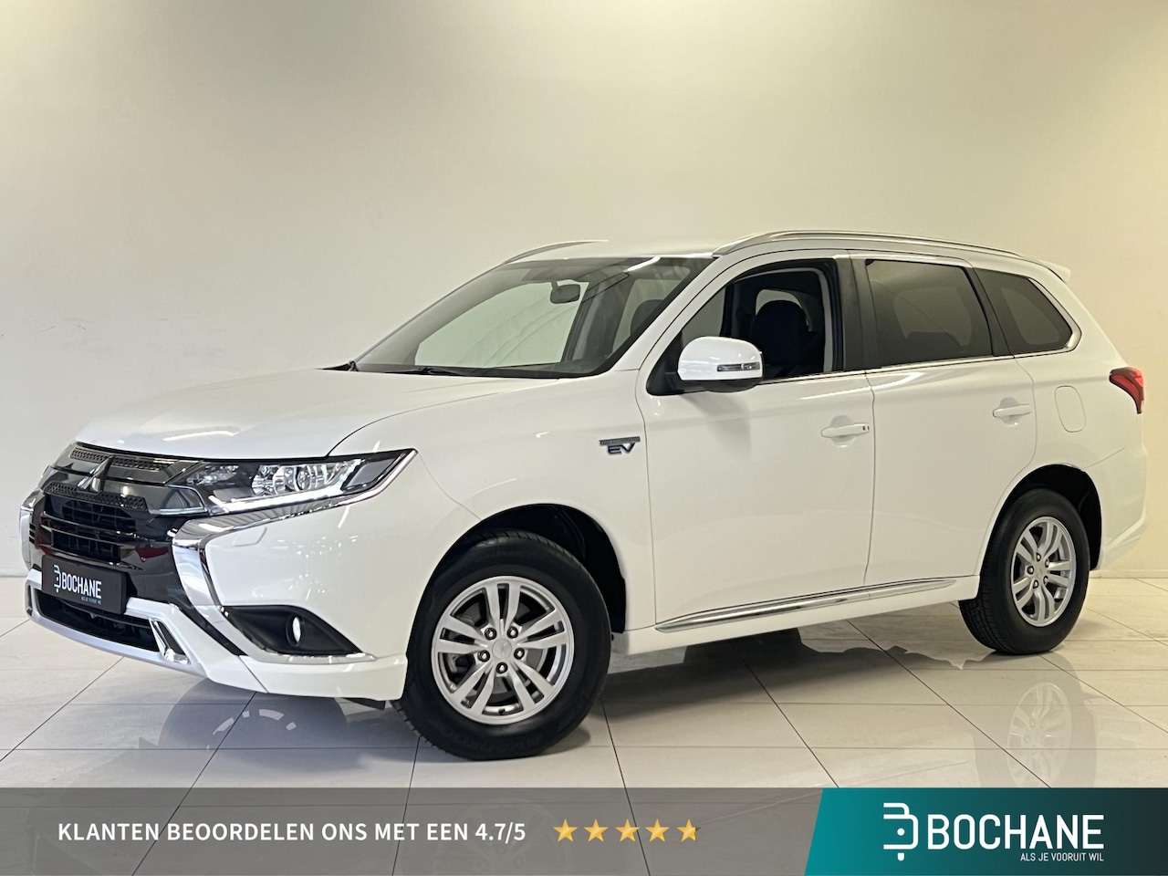 Mitsubishi Outlander - 2.4 PHEV Pure | Apple CarPlay / Android Auto navigatie | Achteruitrijcamera | Trekhaak | - AutoWereld.nl