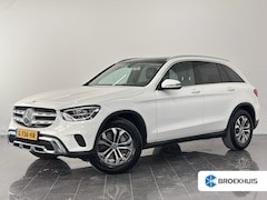 Mercedes-Benz GLC-klasse - 200 Business Solution Limited | Achteruitrijcamera | Sensoren voor en achter | Stoelverwar