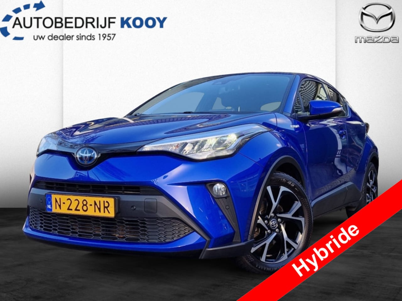 Toyota C-HR - 2.0 184PK Hybrid Dynamic / Trekhaak / 100%NL / Camera - AutoWereld.nl