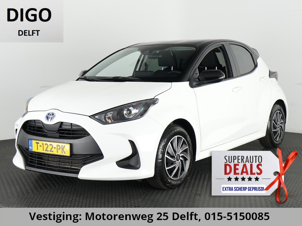 Toyota Yaris - 1.5 HYBRID AUTOMAAT BLACK & WHITE GARANTIE 8-2033 NAVIGATIE.CLIMA.CRUISE - AutoWereld.nl