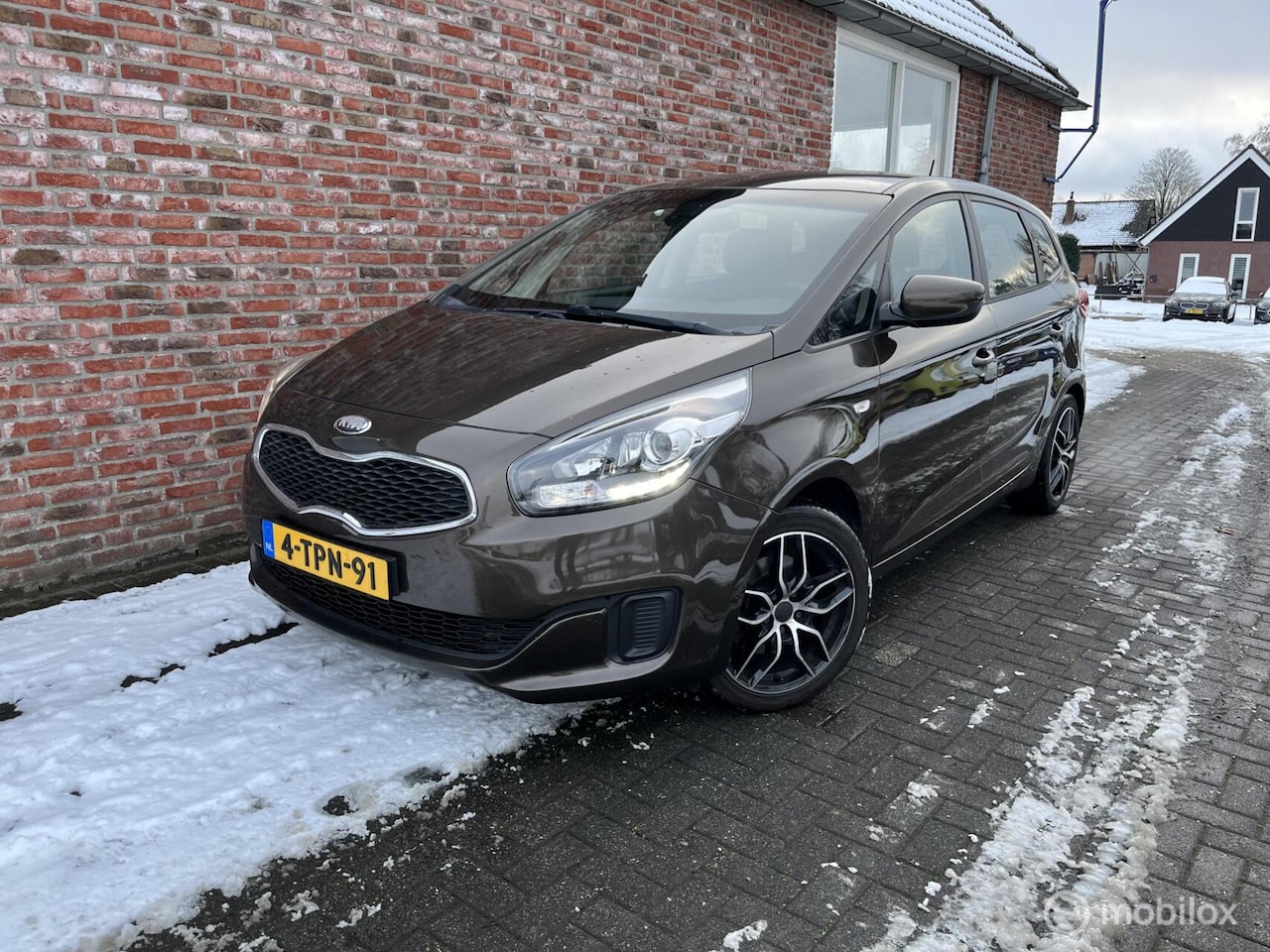 Kia Carens - 1.6 GDi ComfortLine 1.6 GDi ComfortLine - AutoWereld.nl