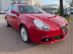 Alfa Romeo Giulietta - 1.6 JTDm Progression Airco/ECC, Cruisecontrol