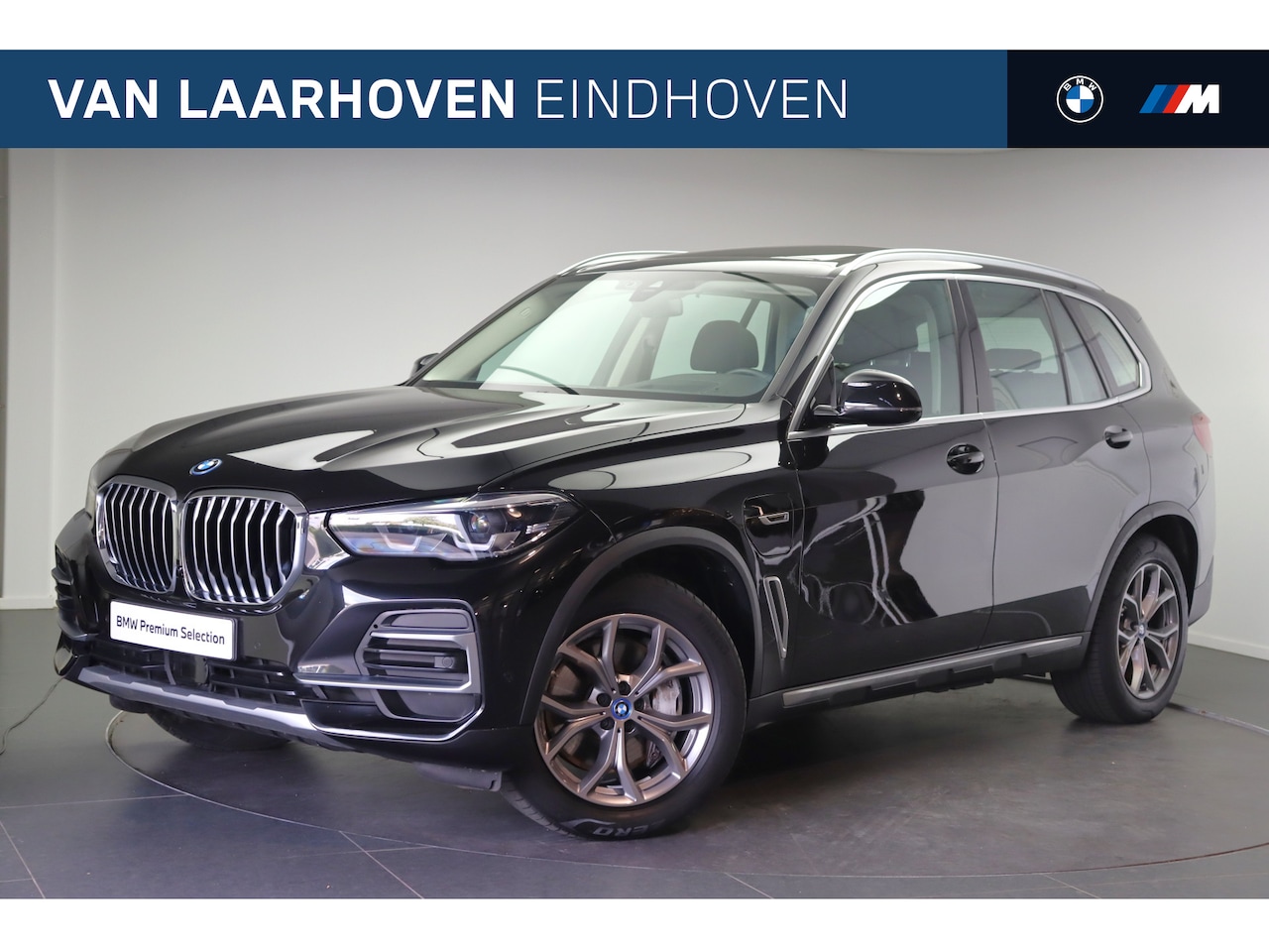 BMW X5 - xDrive45e High Executive xLine Automaat / Panoramadak / Trekhaak / Achteruitrijcamera / Ac - AutoWereld.nl