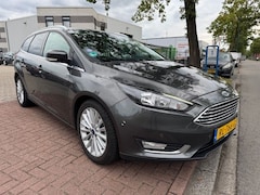 Ford Focus Wagon - 1.0 125pk Titanium 162.000km Airco/ECC, Cruisecontrol, Navigatie